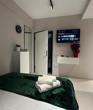 Host Apartament Elio Tiranë Eksteriør bilde