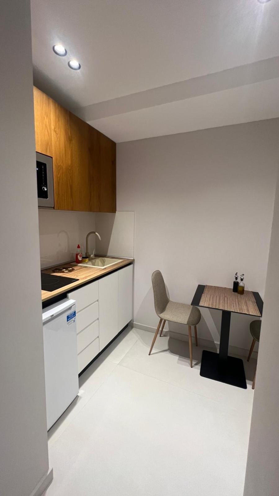 Host Apartament Elio Tiranë Eksteriør bilde