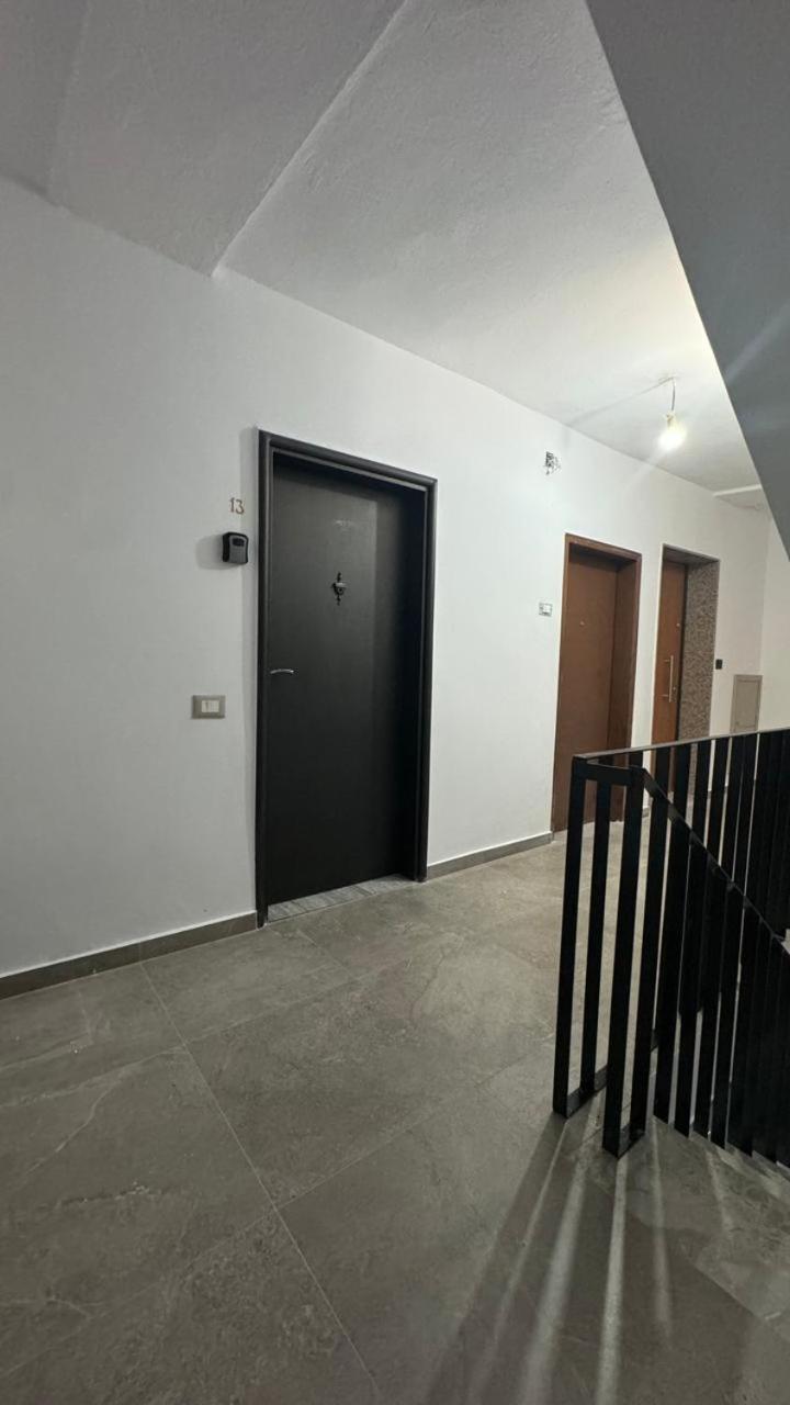 Host Apartament Elio Tiranë Eksteriør bilde